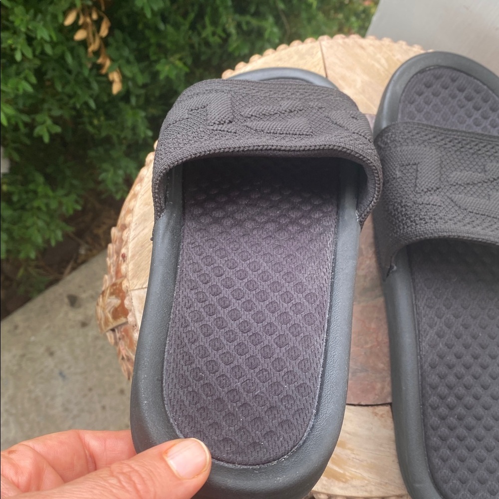 APL Athletic Propulsion Labs Big Logo Techloom Green Sandals Slides Size 9 - Picture 7 of 8